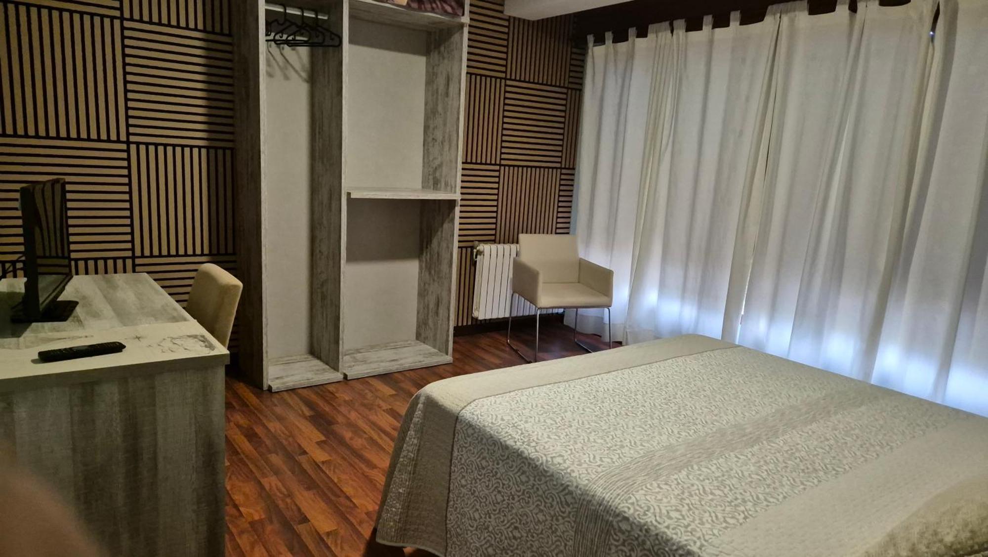 Hospedaje A Goleta Porto do Barqueiro Ngoại thất bức ảnh