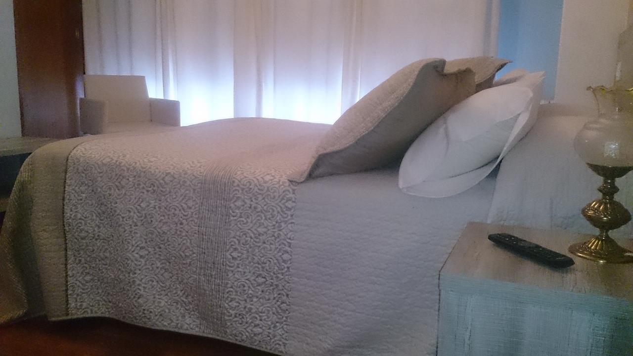 Hospedaje A Goleta Porto do Barqueiro Ngoại thất bức ảnh